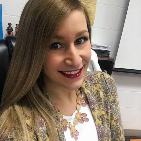 Meet your Posher, Alexandra - Picture 5 of 5